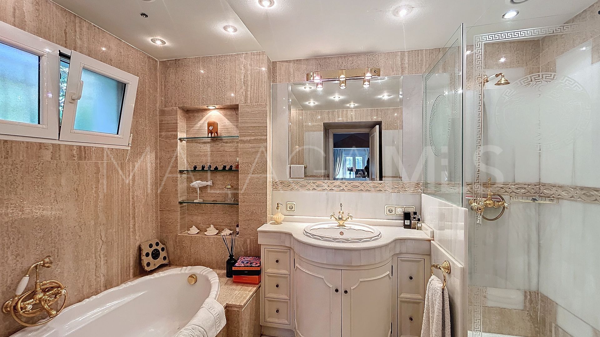 Villa with 3 bedrooms for sale in Guadalmina Alta