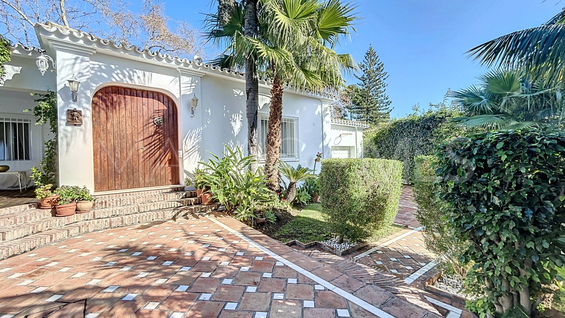 Villa with 3 bedrooms for sale in Guadalmina Alta