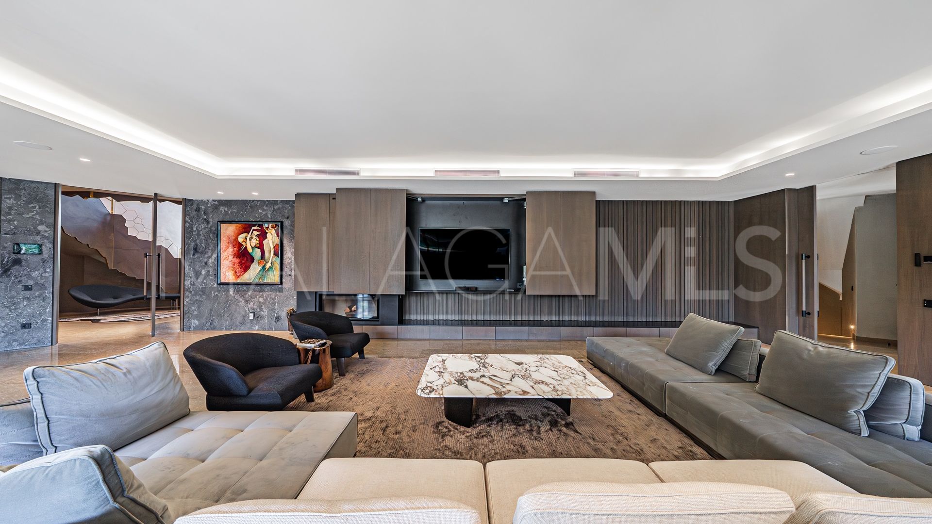 Villa for sale in Guadalmina Baja