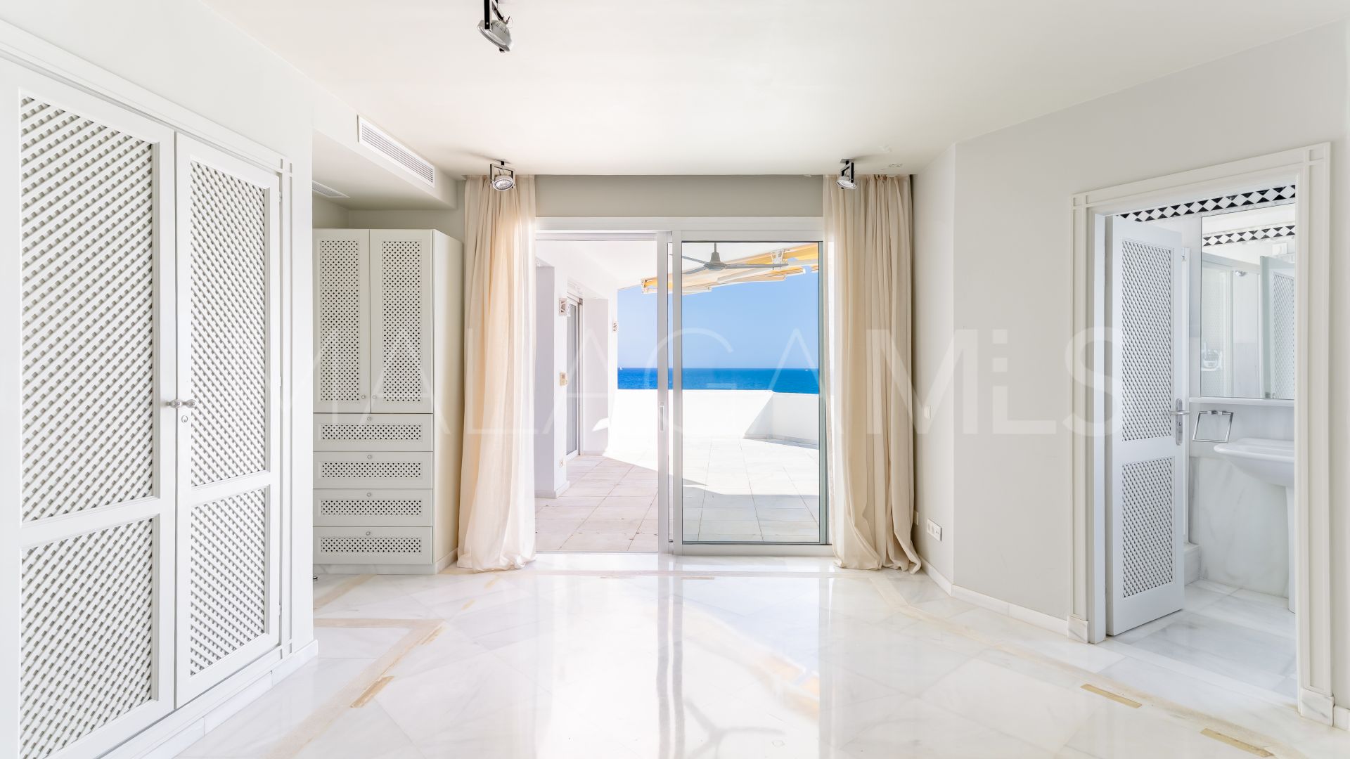 Duplex-wohnung for sale in Guadalmina Baja
