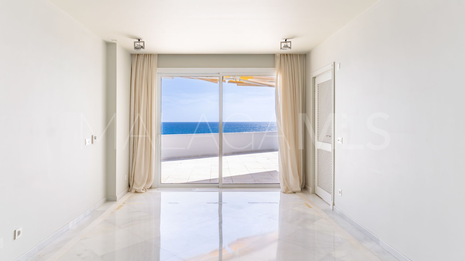 Duplex-wohnung for sale in Guadalmina Baja