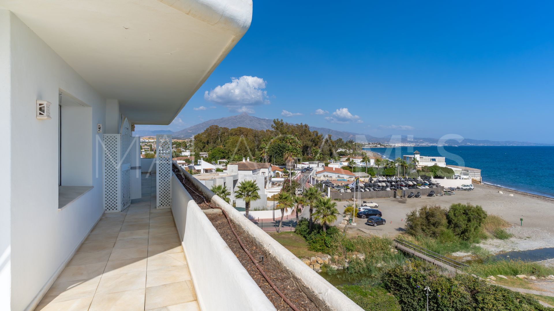 Duplex-wohnung for sale in Guadalmina Baja