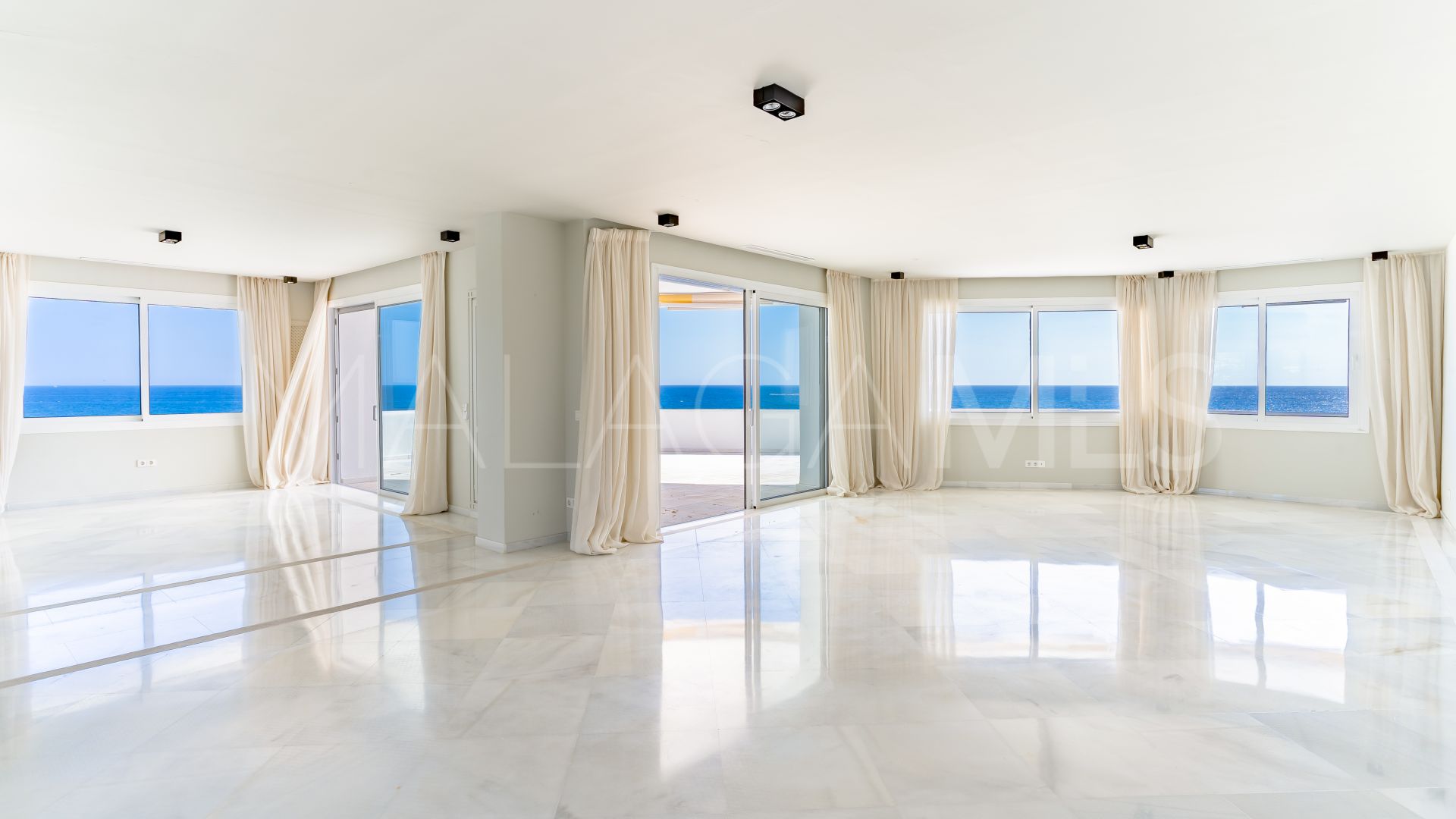 Duplex-wohnung for sale in Guadalmina Baja