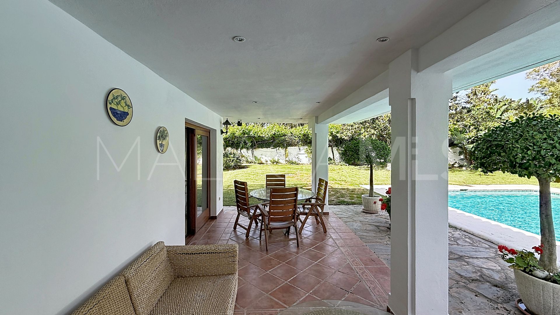 Villa for sale in Villacana