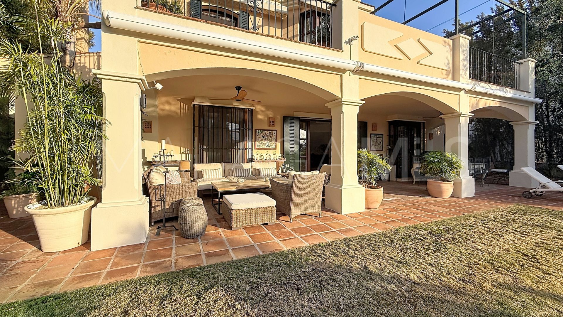 Villa for sale in Guadalmina Alta