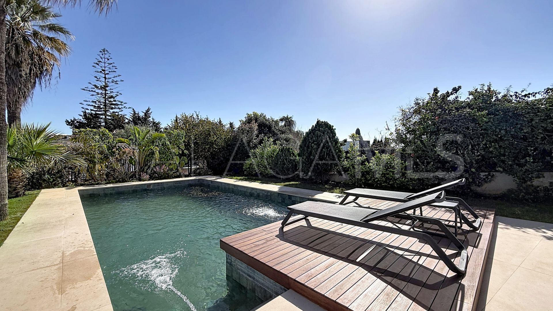 Villa for sale in Guadalmina Alta