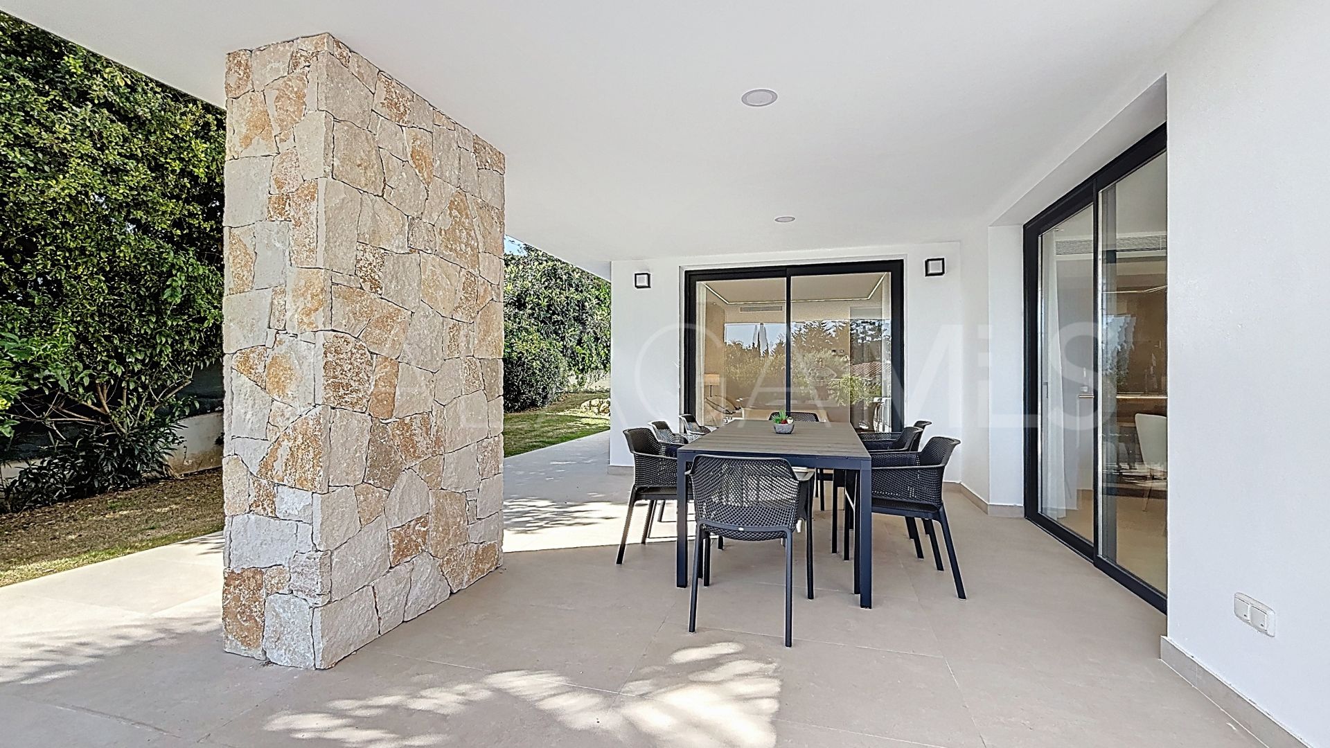 Villa for sale in Guadalmina Alta