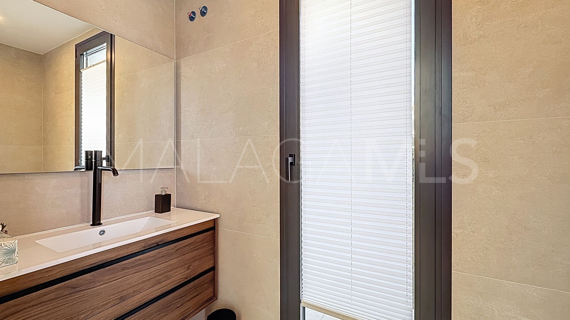 Villa for sale in Guadalmina Alta