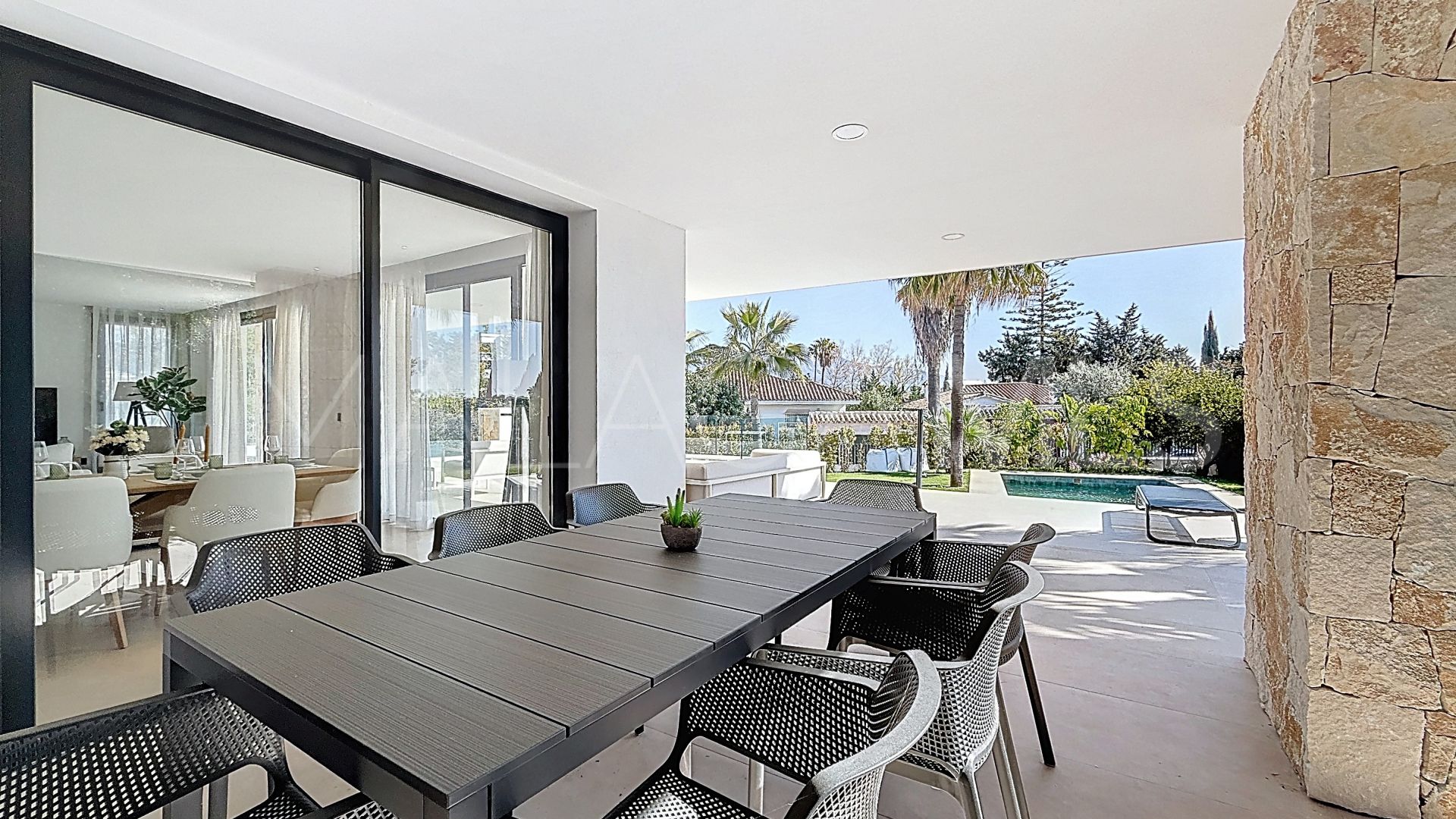 Villa for sale in Guadalmina Alta