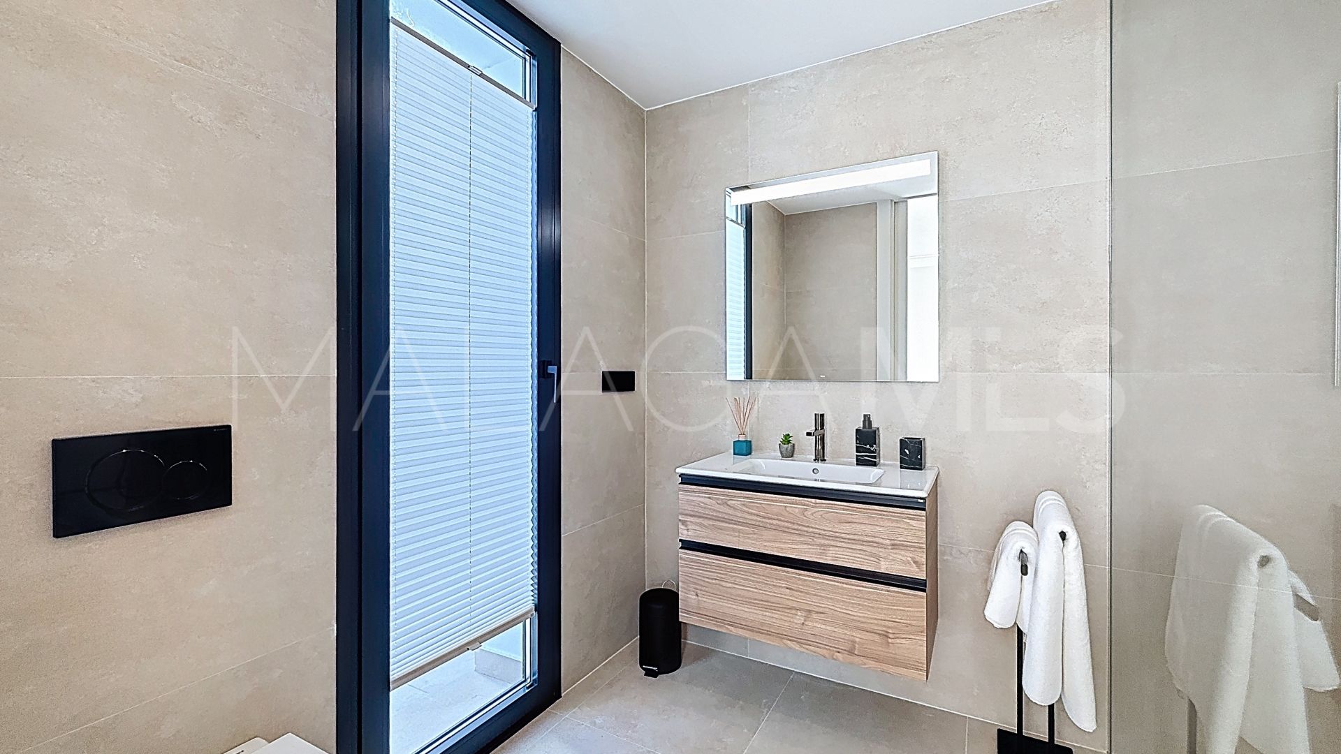 Villa for sale in Guadalmina Alta