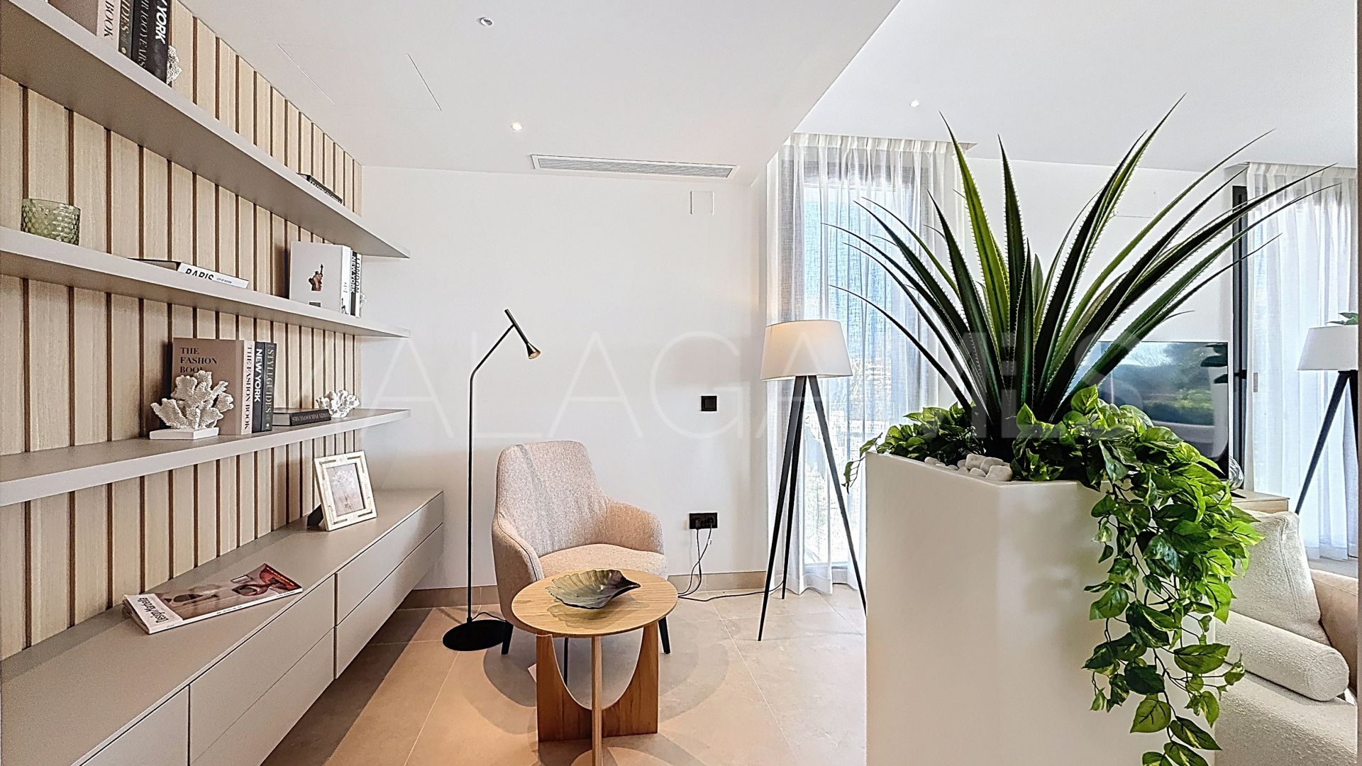 Villa for sale in Guadalmina Alta