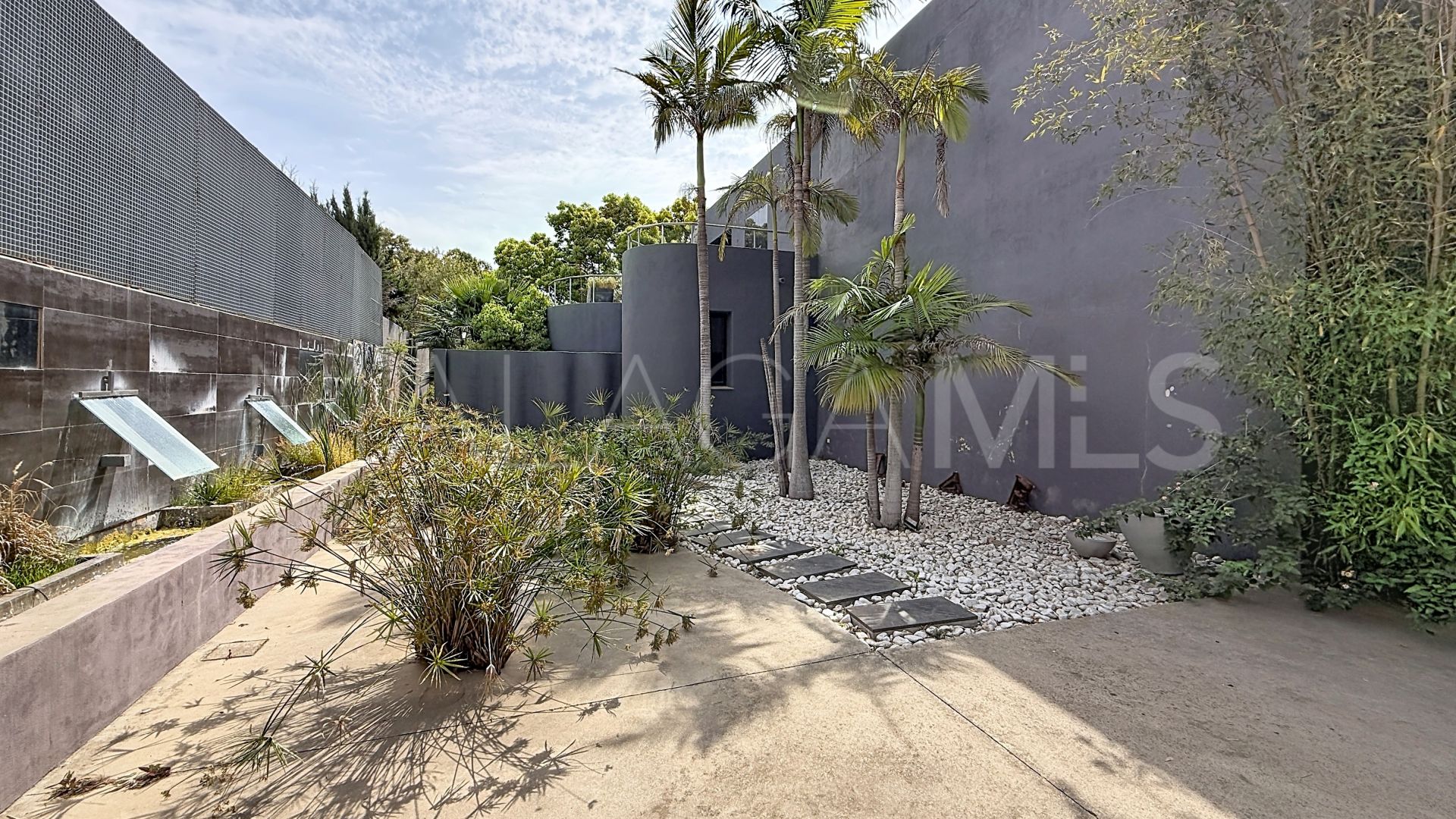 Villa for sale in Atalaya