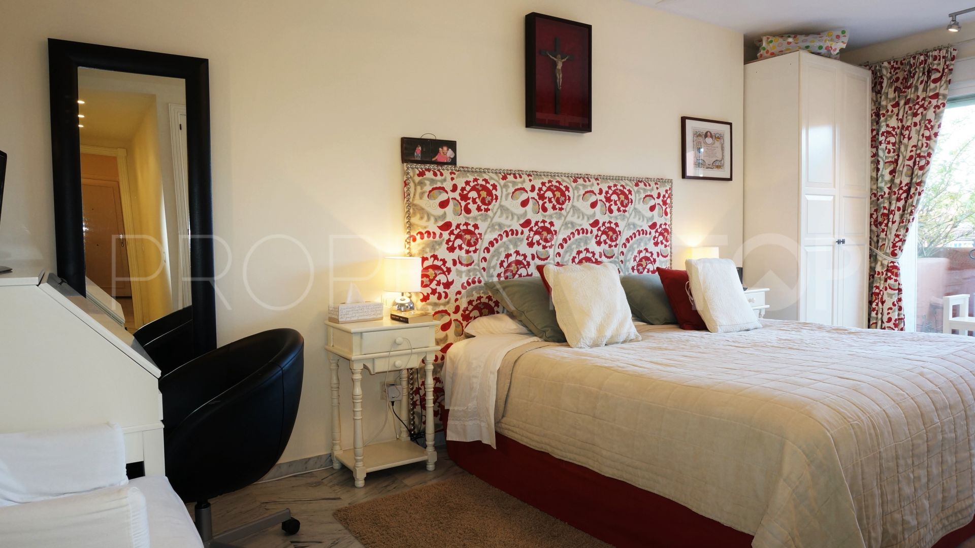 Apartamento en venta con 3 dormitorios en Alhambra del Golf