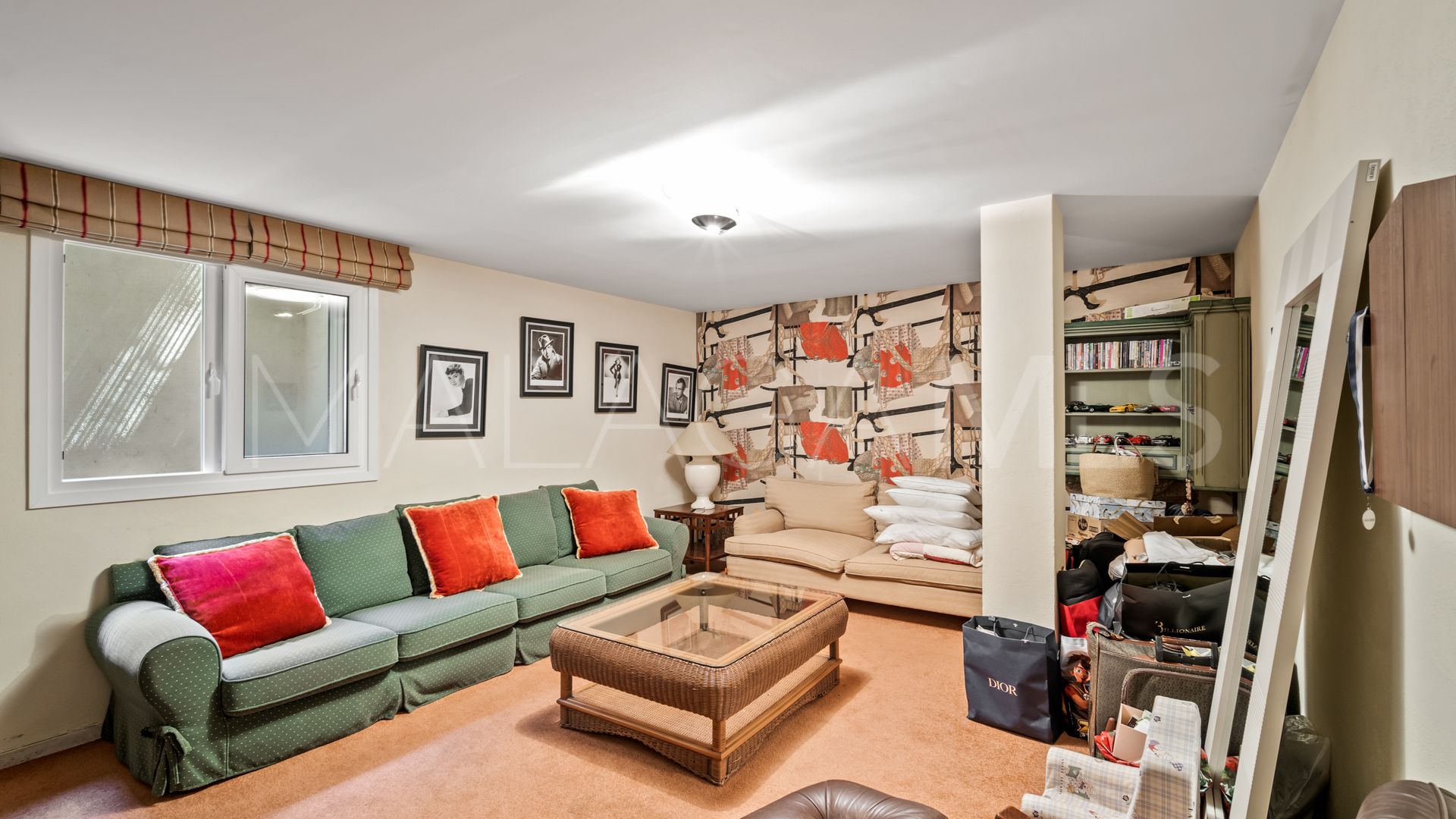 Villa for sale in Guadalmina Baja
