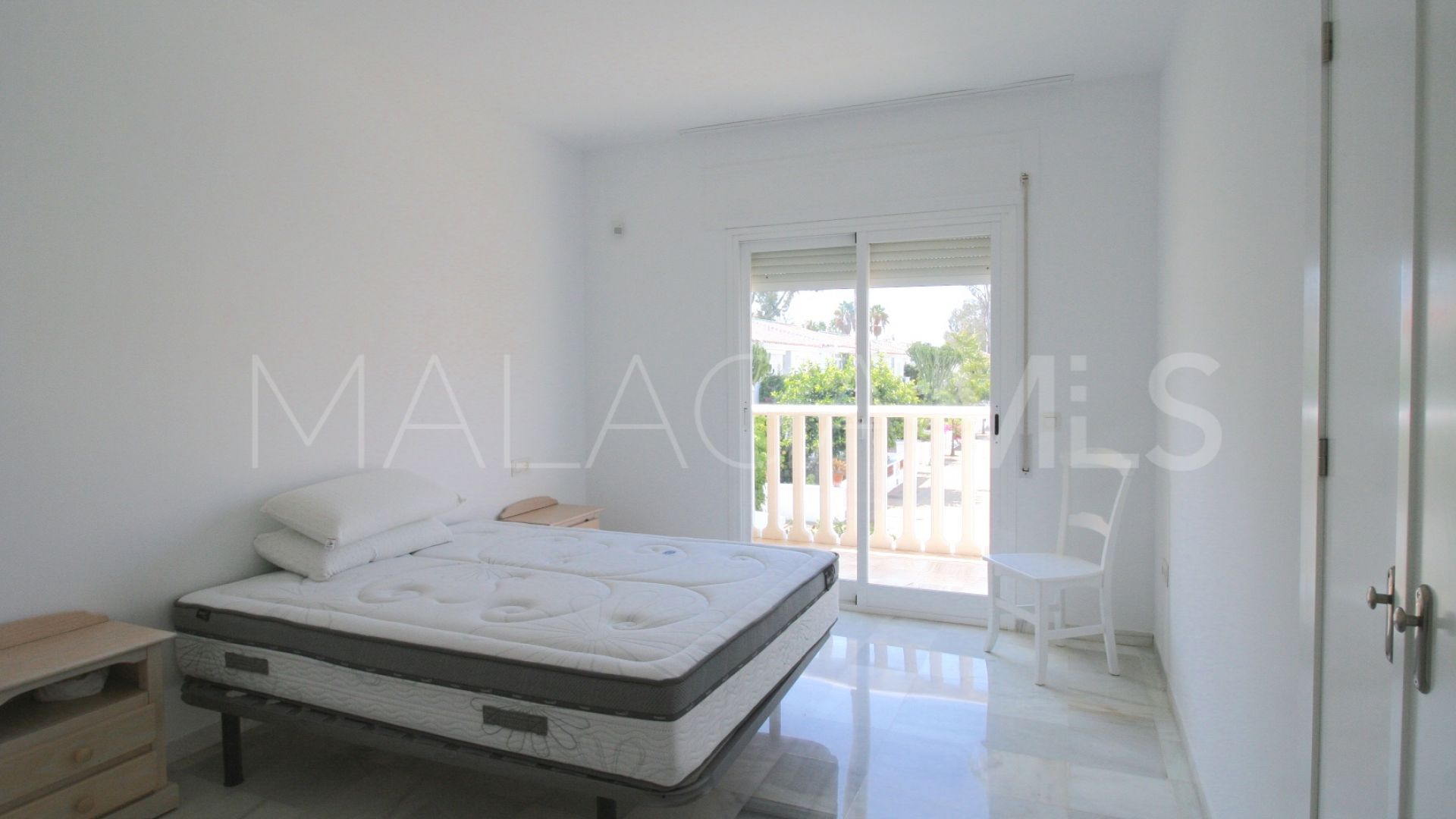 4 bedrooms town house for sale in Guadalmina Baja