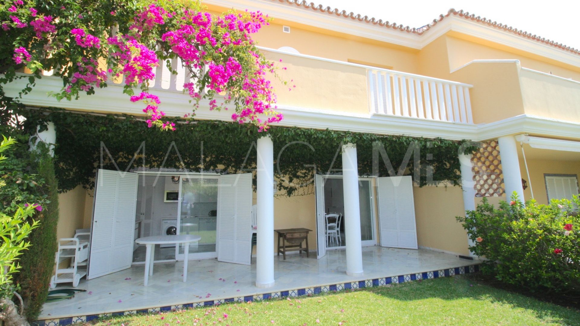 4 bedrooms town house for sale in Guadalmina Baja