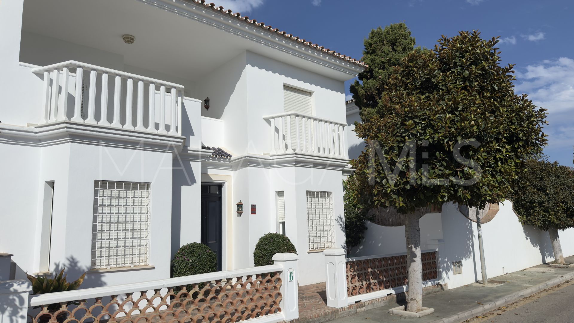 Town house with 4 bedrooms for sale in Guadalmina Baja