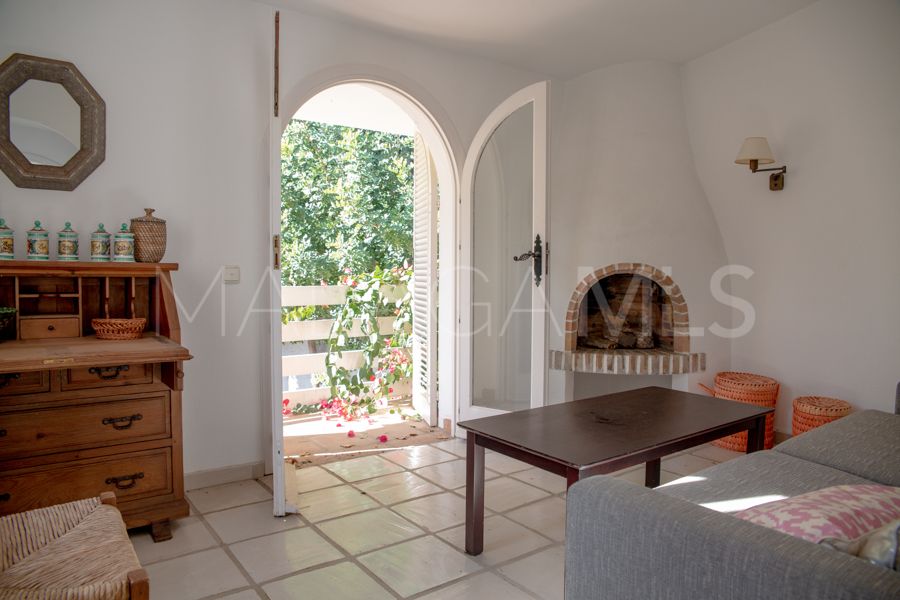 For sale Nagüeles villa with 3 bedrooms
