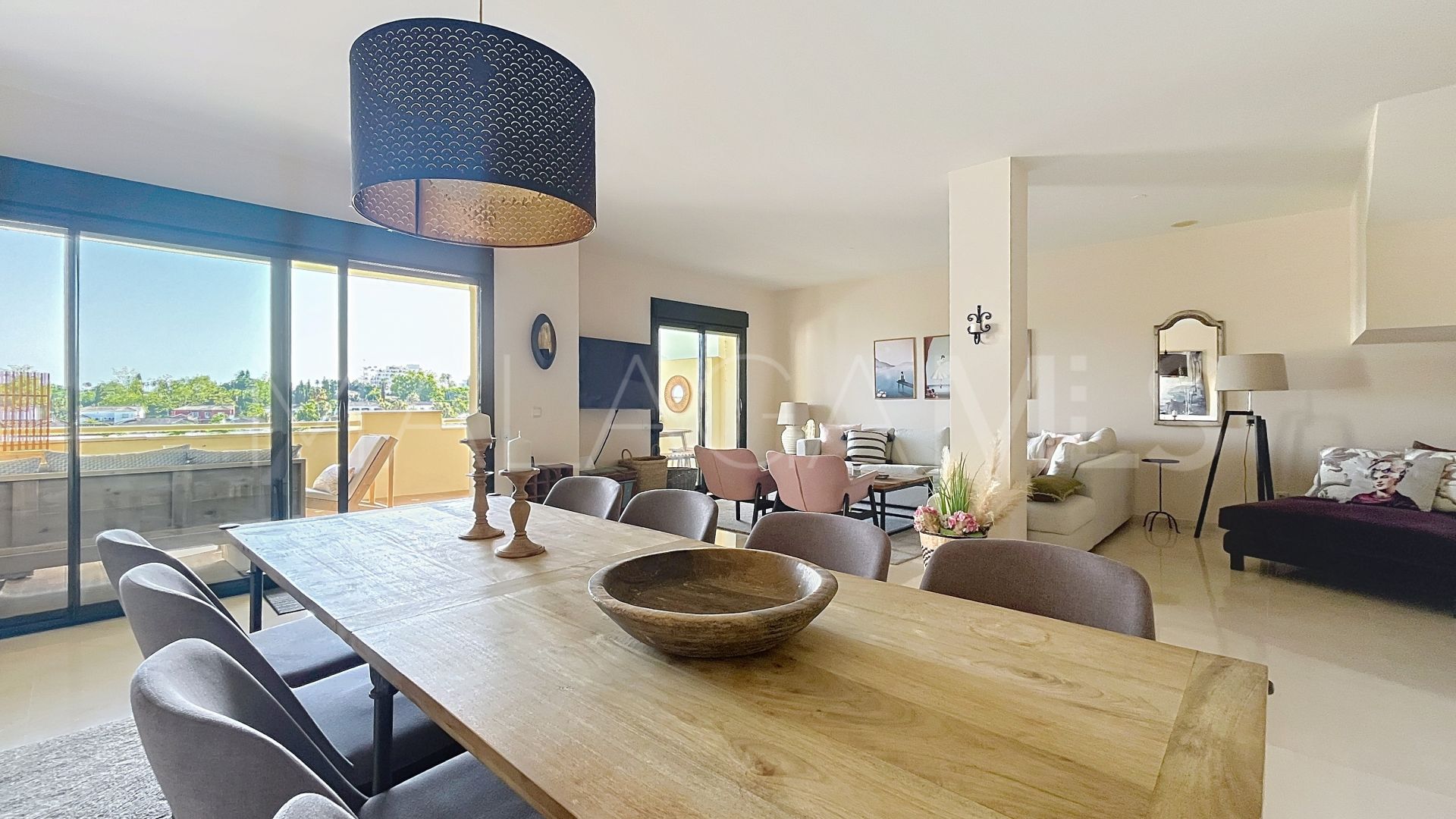 Duplex penthouse for sale in Guadalmina Alta