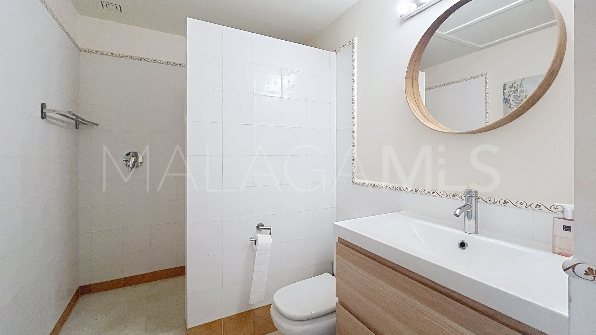 Duplex penthouse for sale in Guadalmina Alta