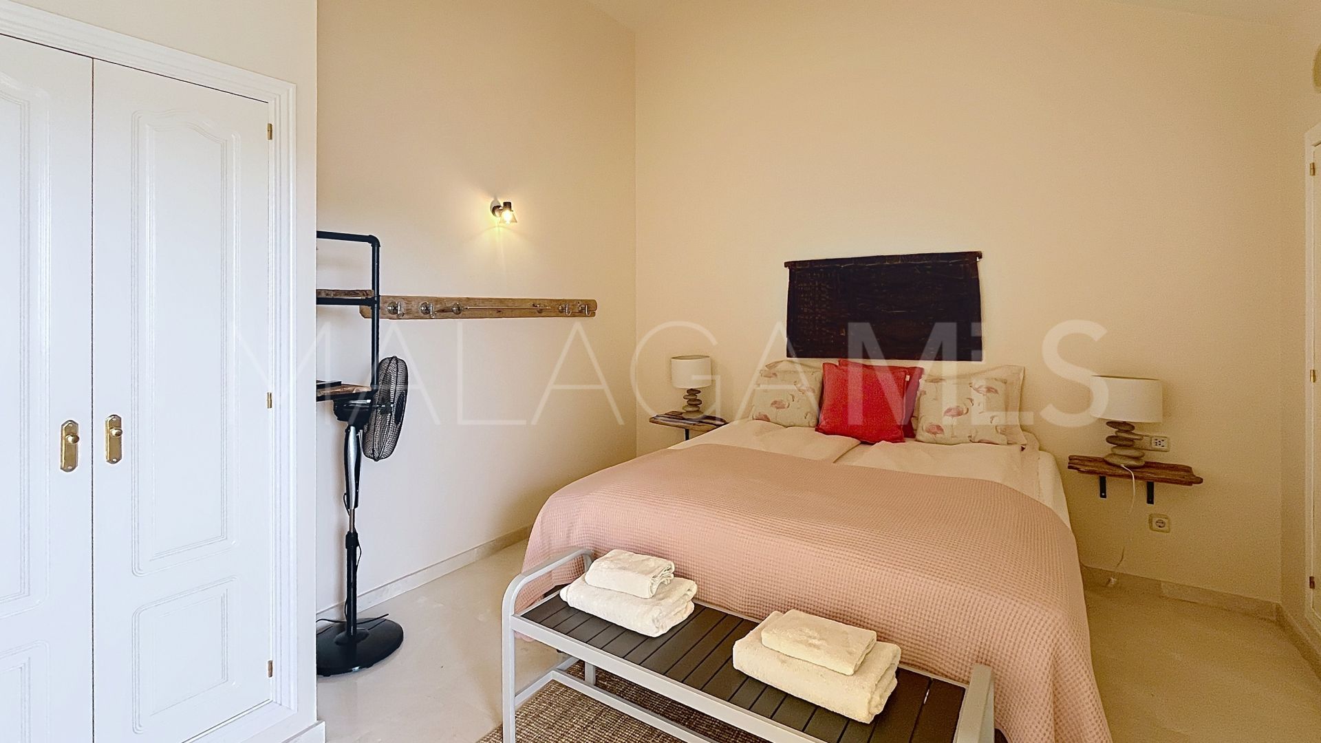 Duplex penthouse for sale in Guadalmina Alta