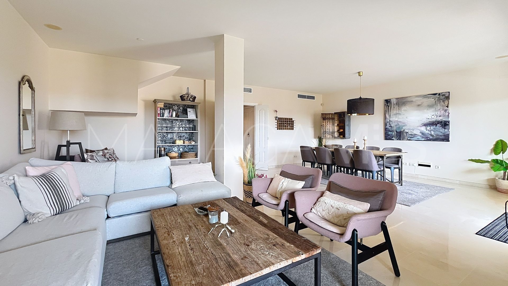 Duplex penthouse for sale in Guadalmina Alta