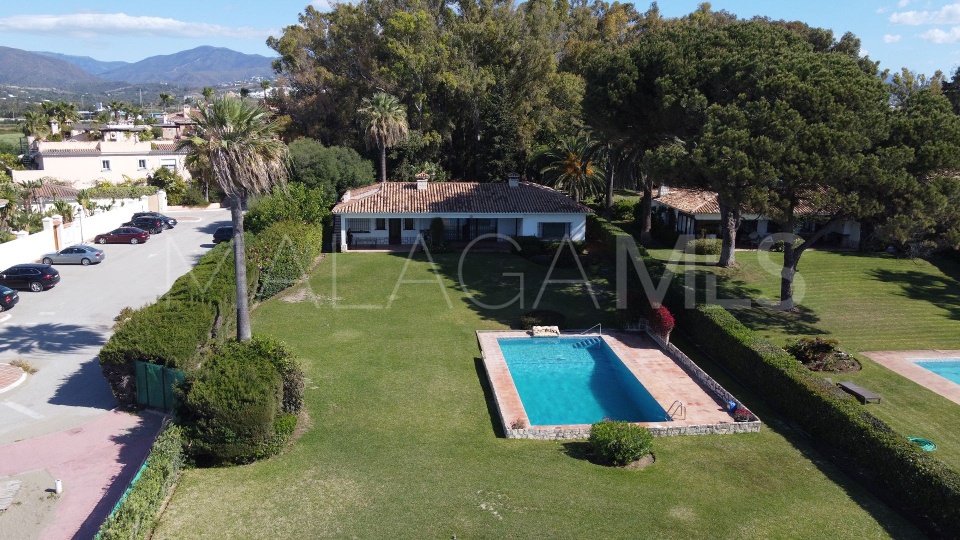 Villa for sale in Villacana