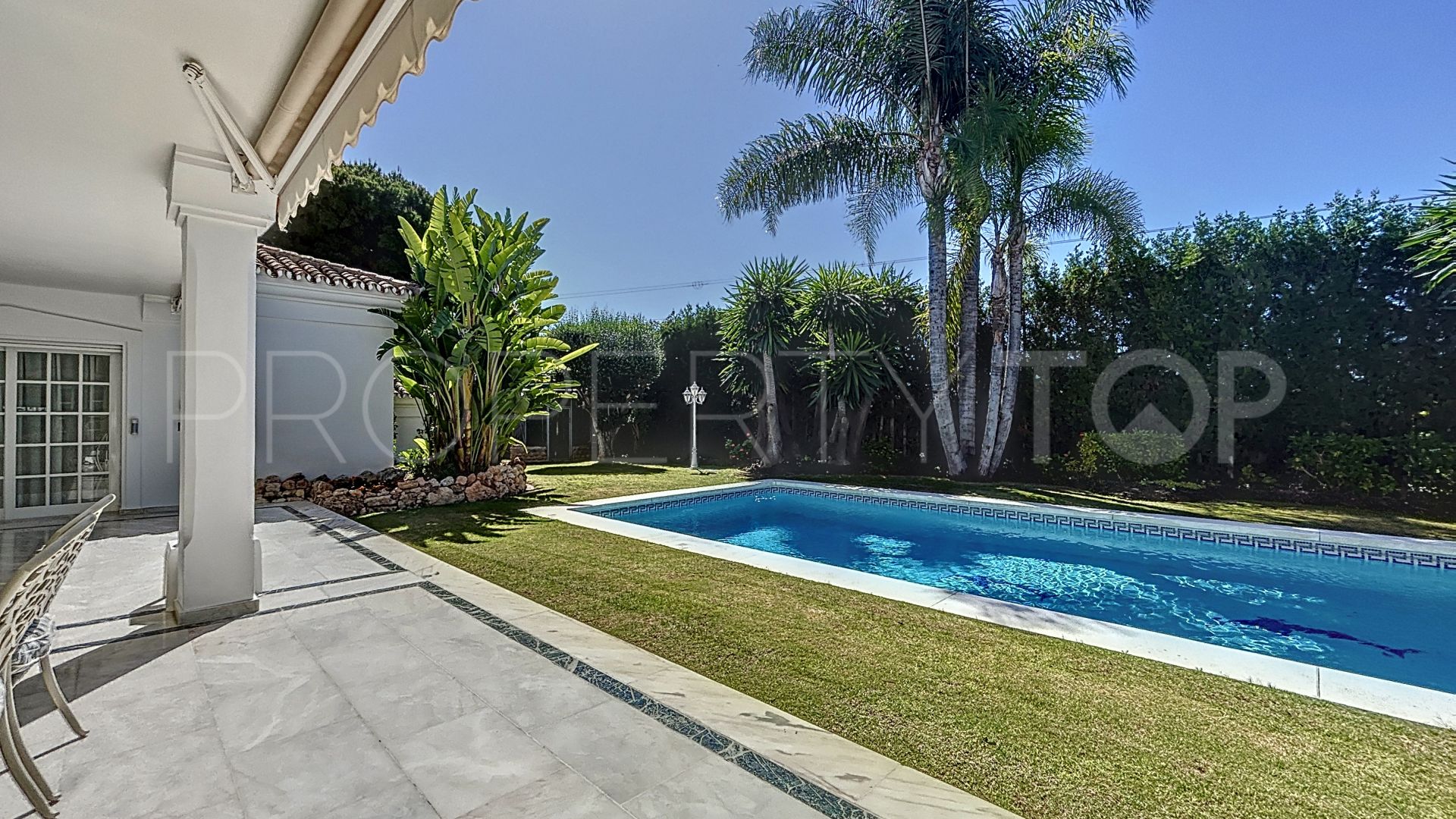 Se vende villa en Guadalmina Alta