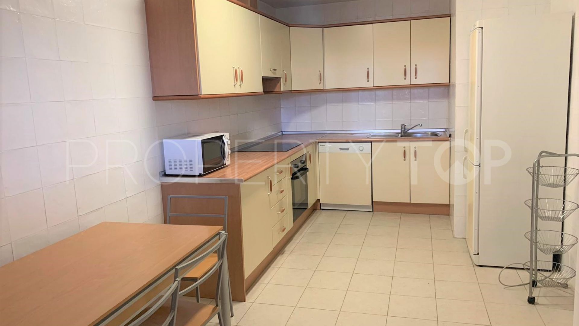 Buy Guadalmina Alta apartment with 3 bedrooms