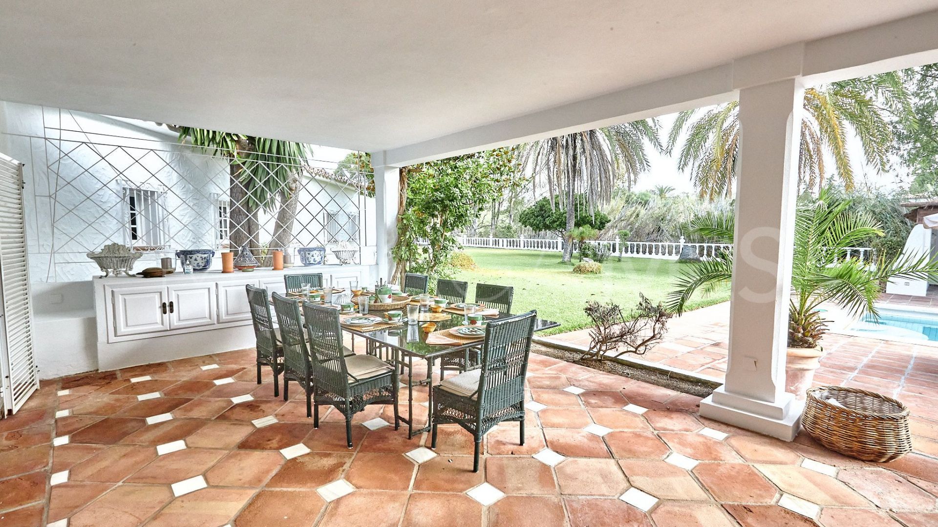 Villa for sale in Casasola