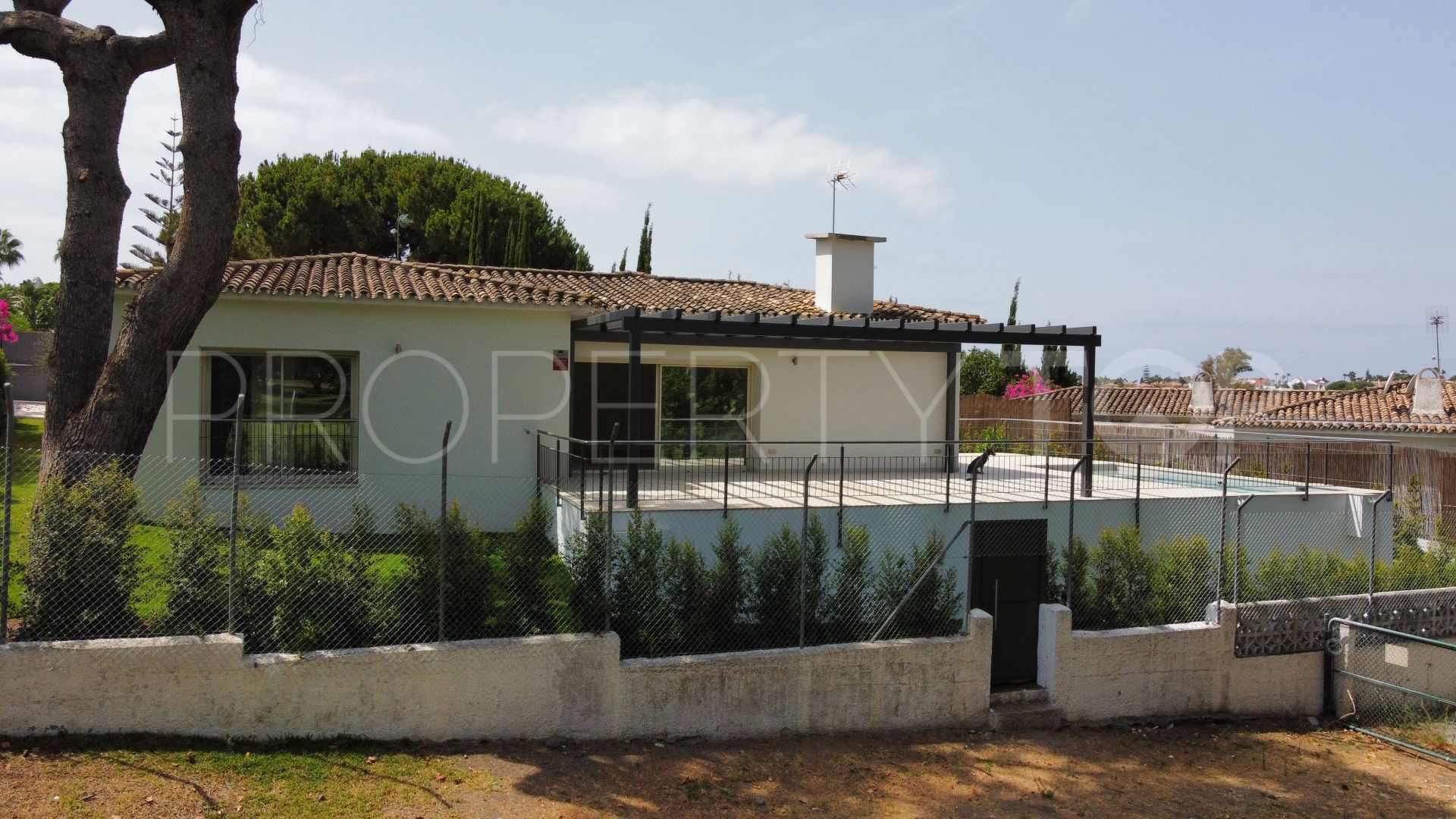 Villa a la venta en Guadalmina Alta de 4 dormitorios