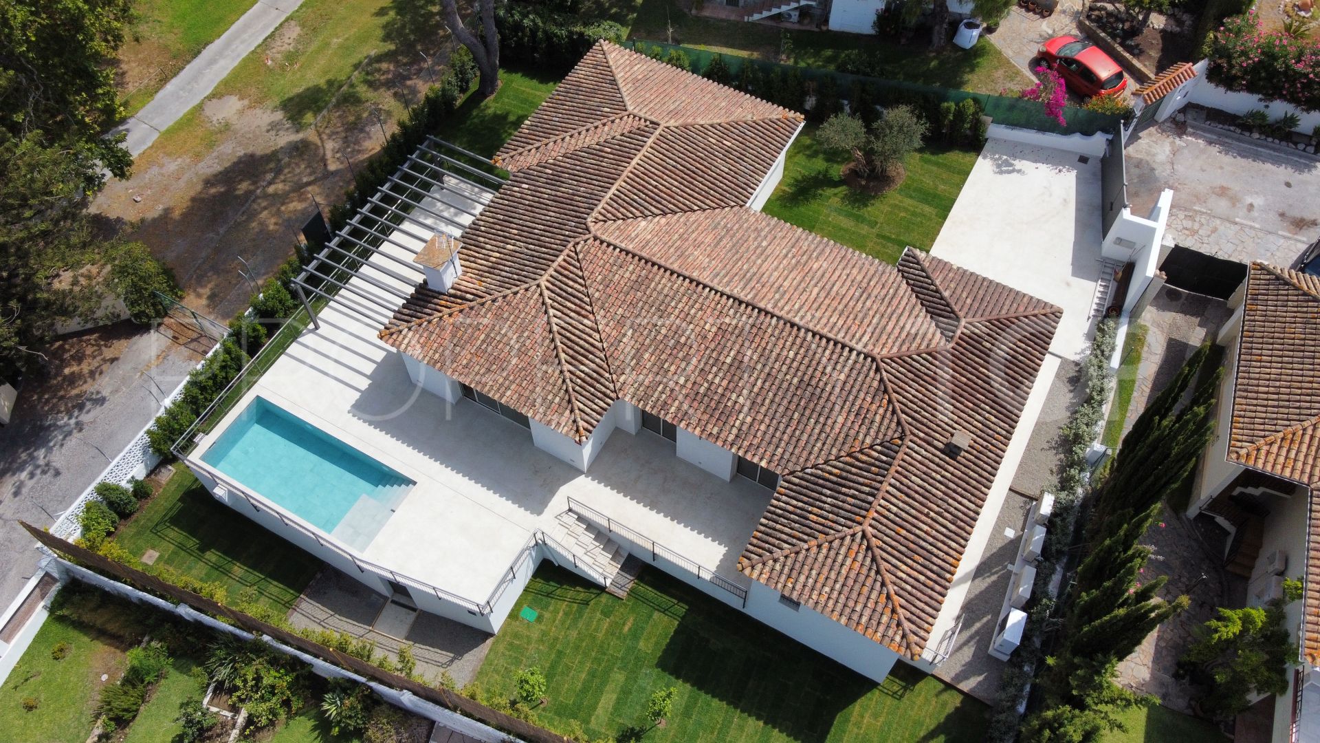 Villa a la venta en Guadalmina Alta de 4 dormitorios