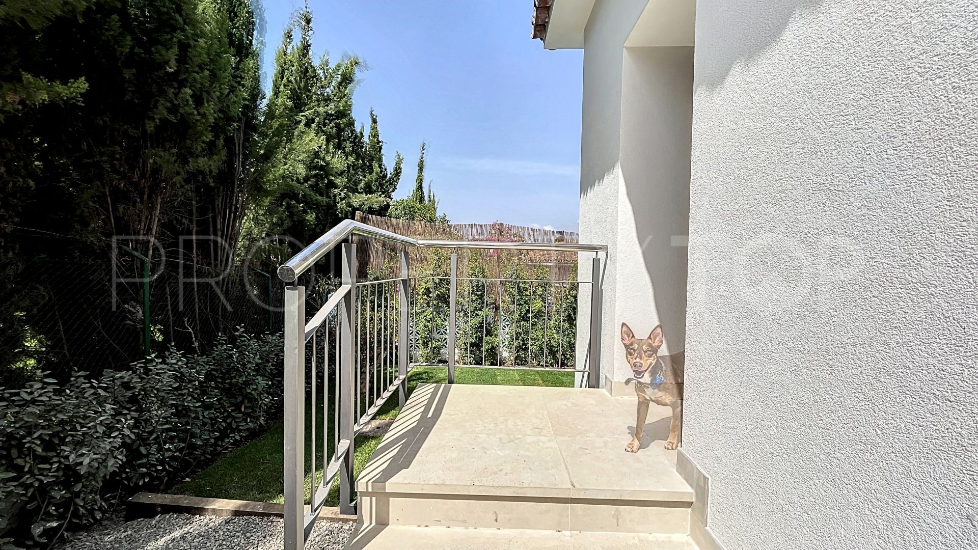 Villa a la venta en Guadalmina Alta de 4 dormitorios