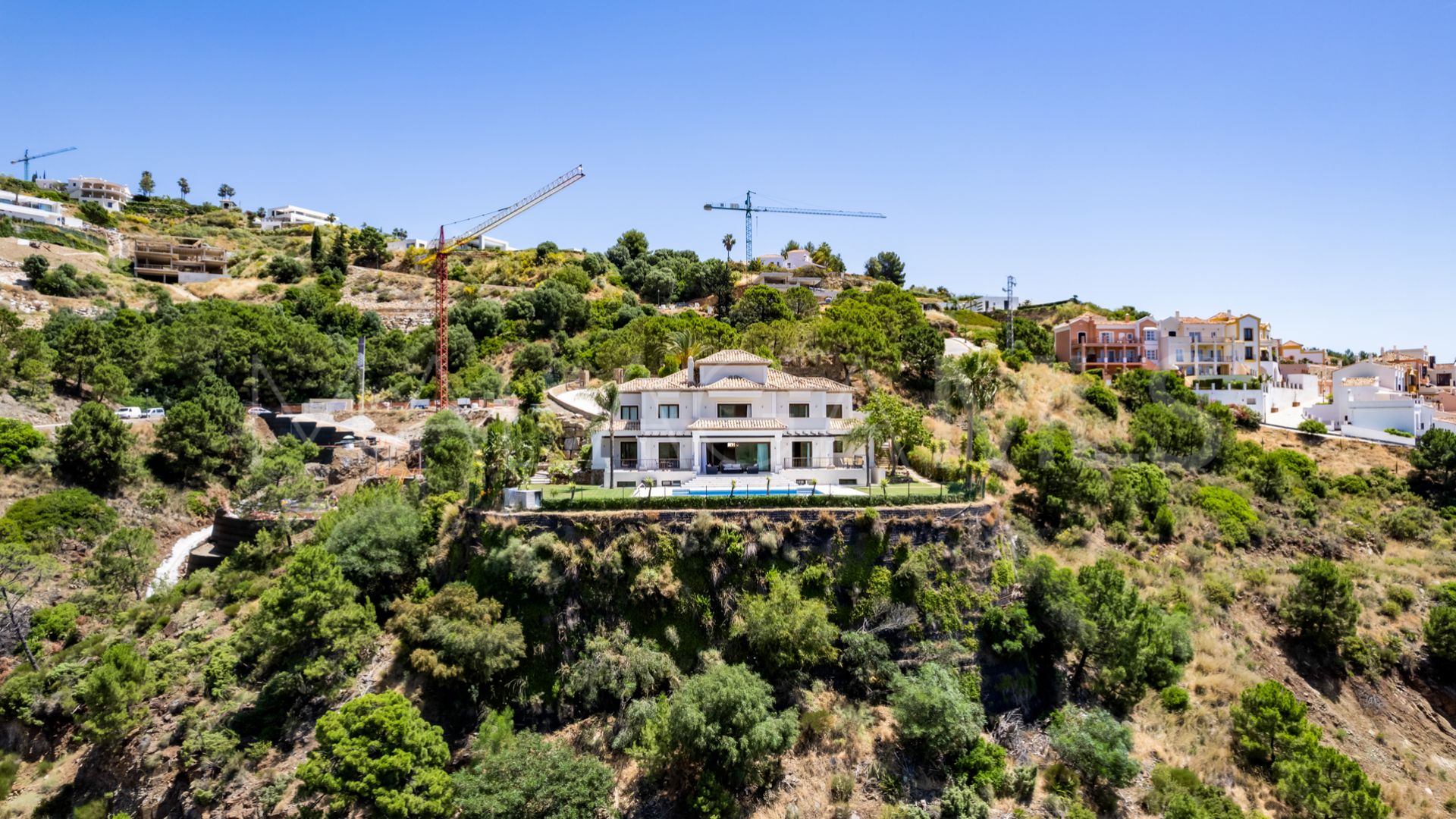 Monte Mayor, villa for sale
