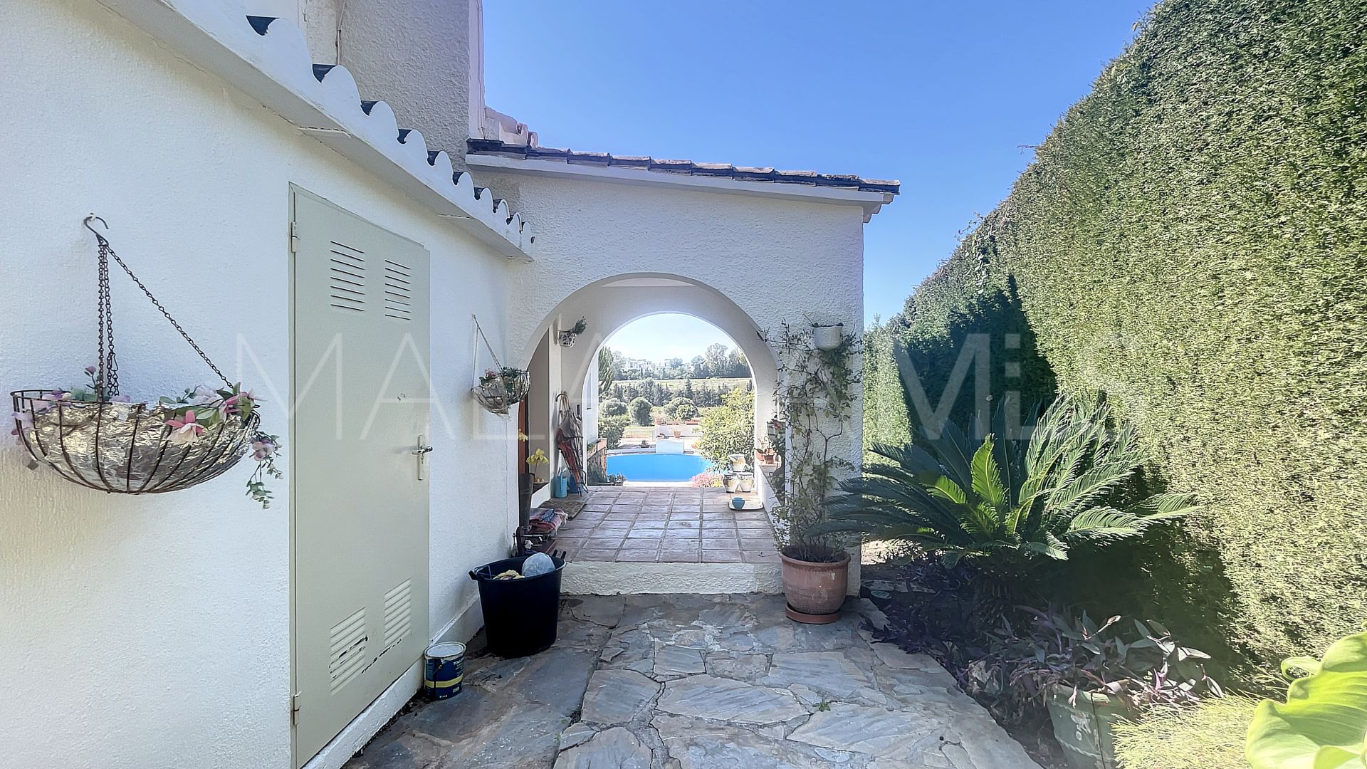 Villa for sale in Guadalmina Alta