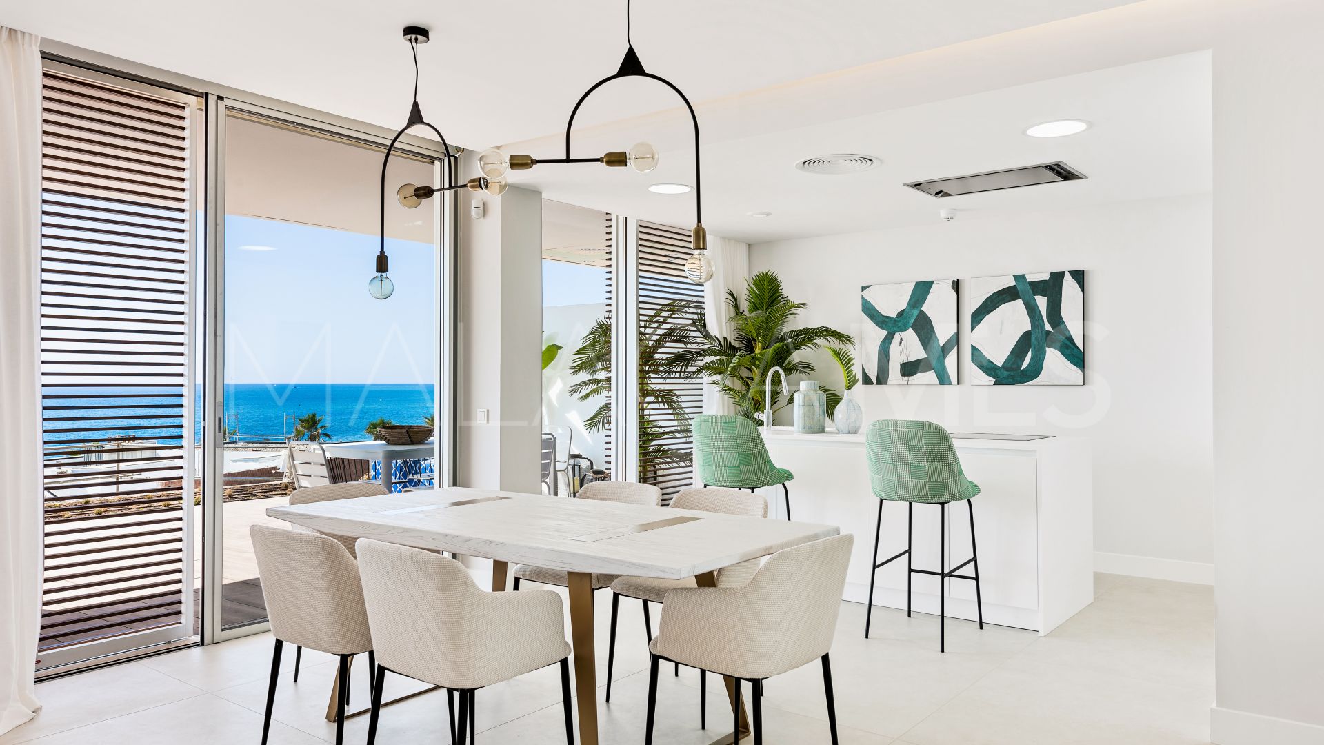 Estepona Playa ground floor apartment for sale