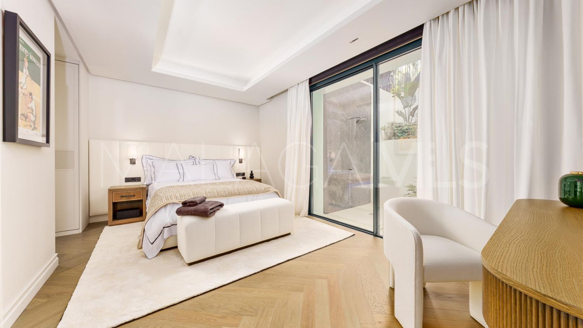 Villa for sale in Las Brisas