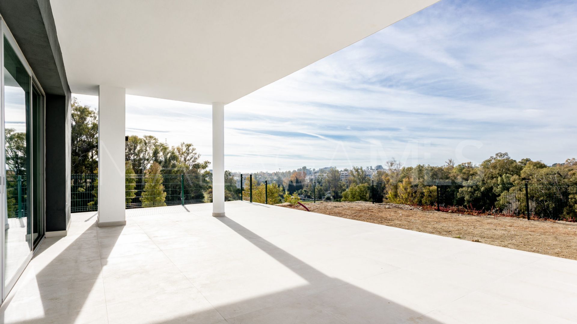 Villa pareada a la venta in Alta Vista