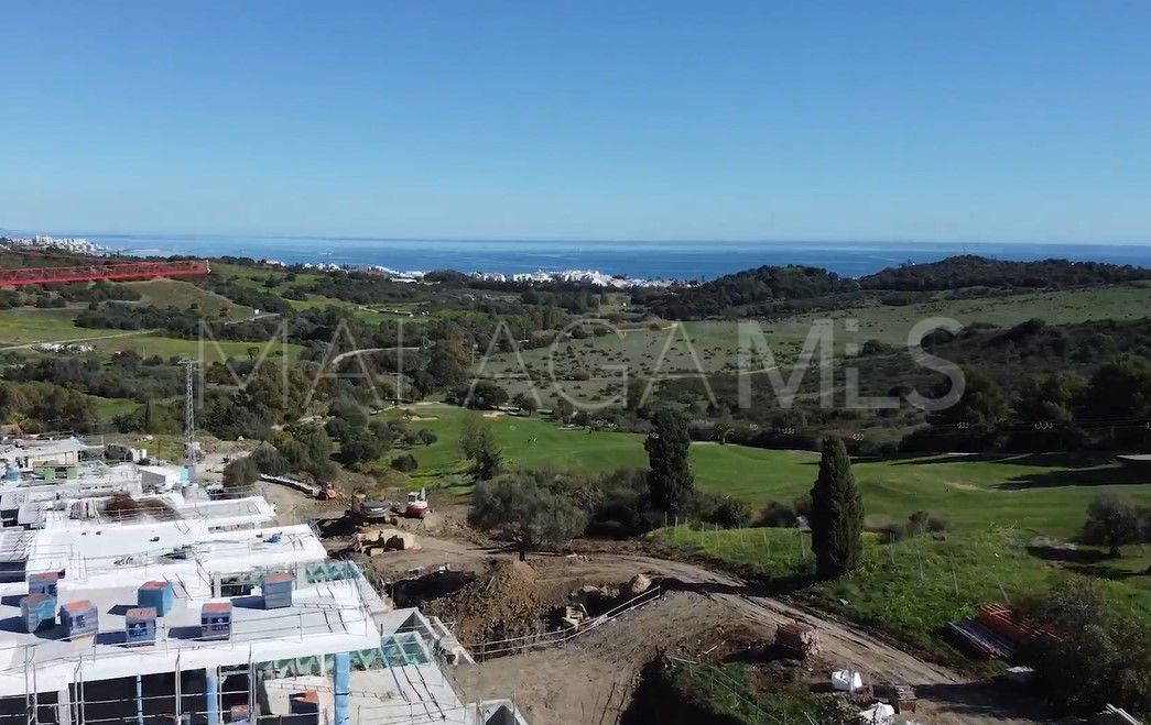 Villa for sale in Estepona Golf
