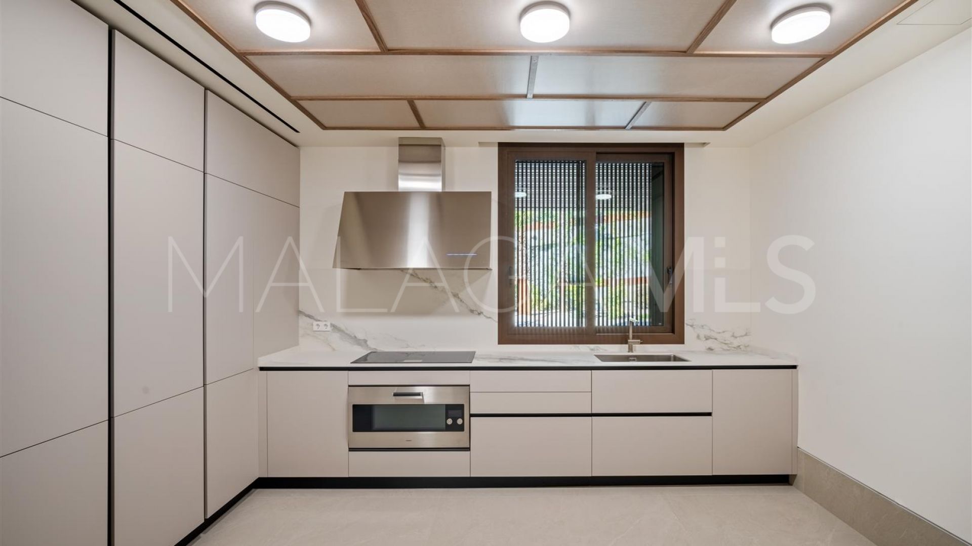 Buy villa with 5 bedrooms in La Quinta