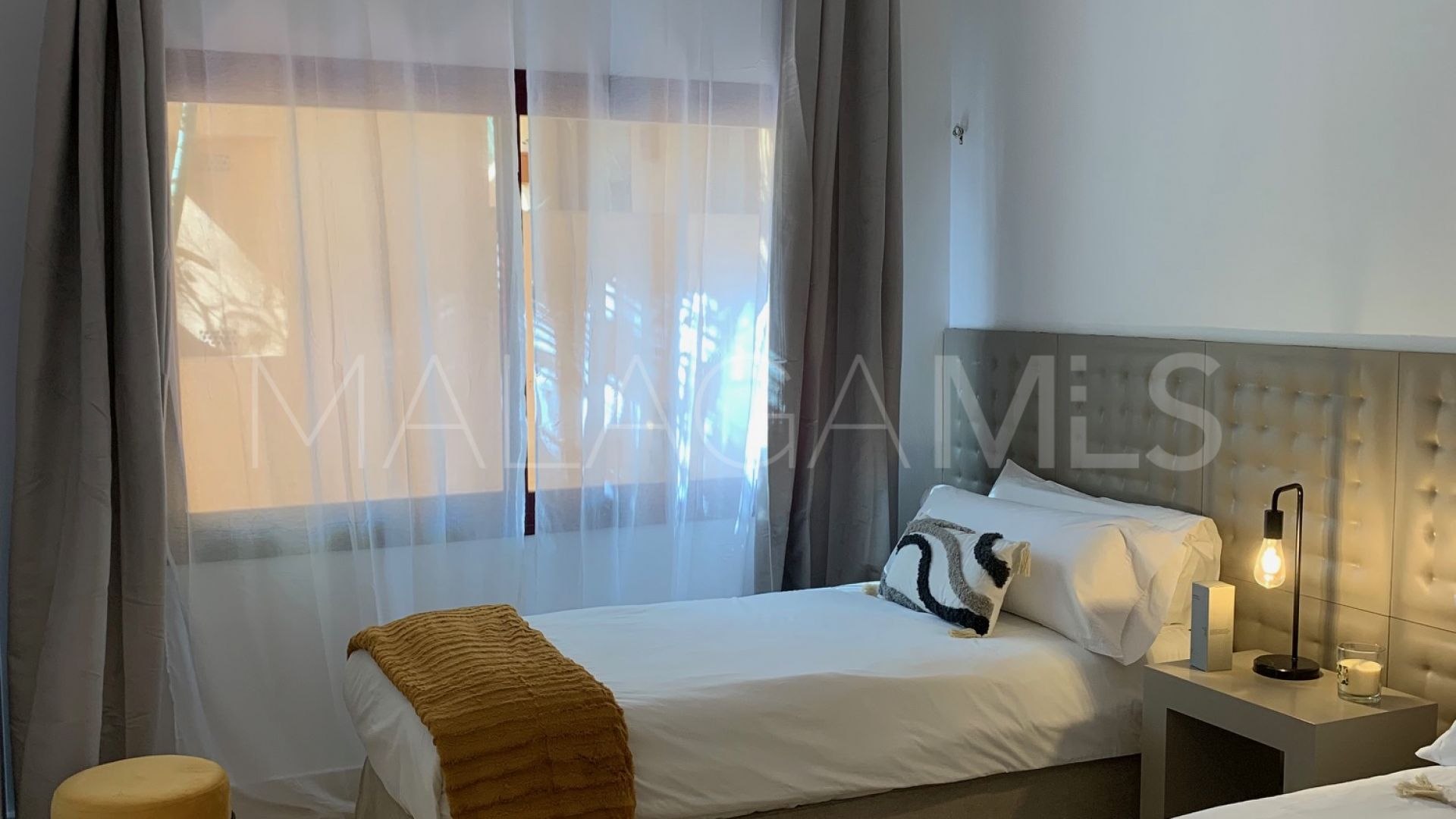 Buy ground floor apartment in Bahia Alcantara