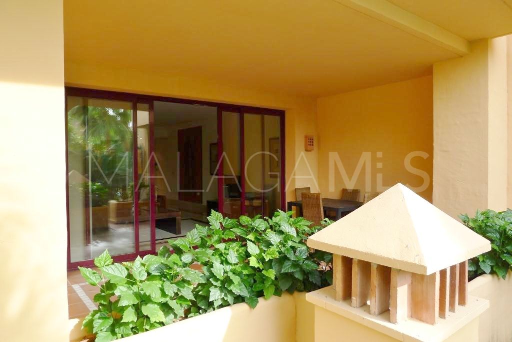 Buy ground floor apartment in Bahia Alcantara