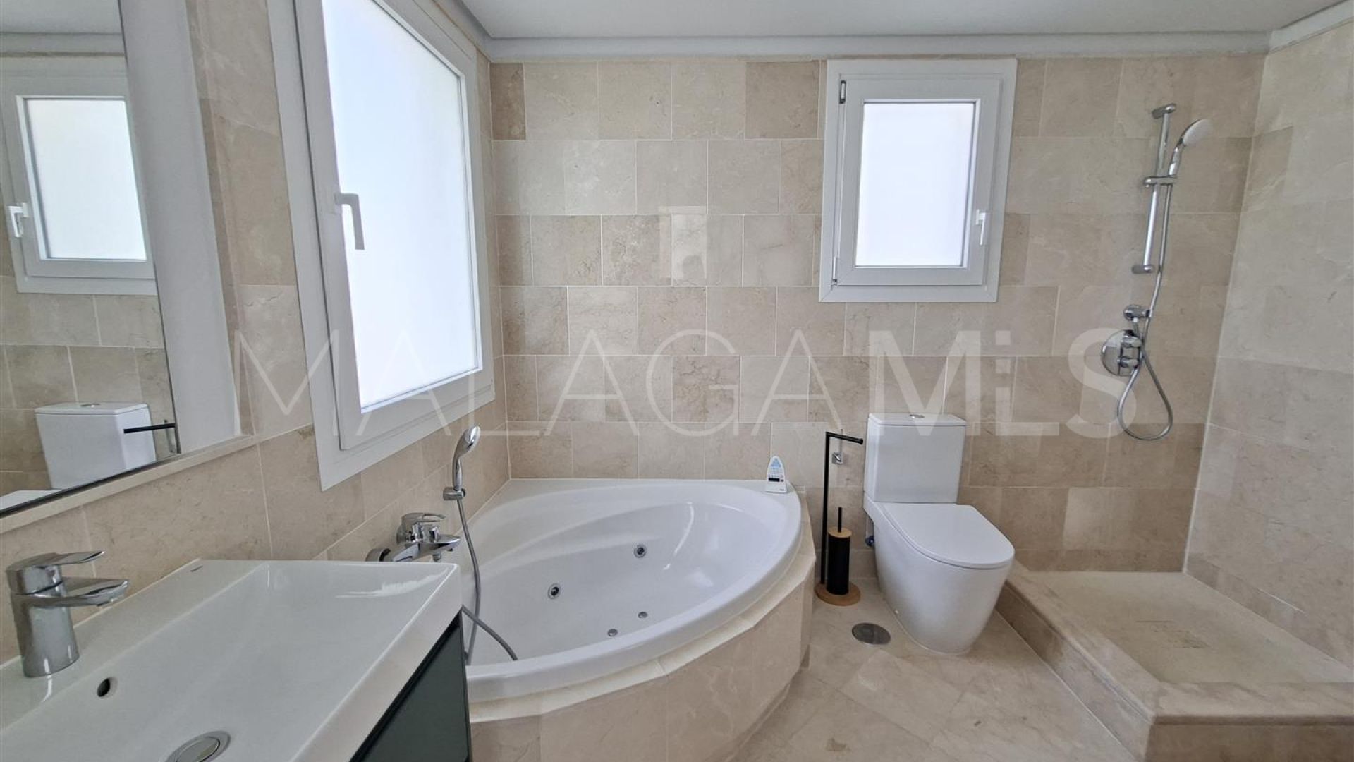 Lägenhet for sale in Aloha