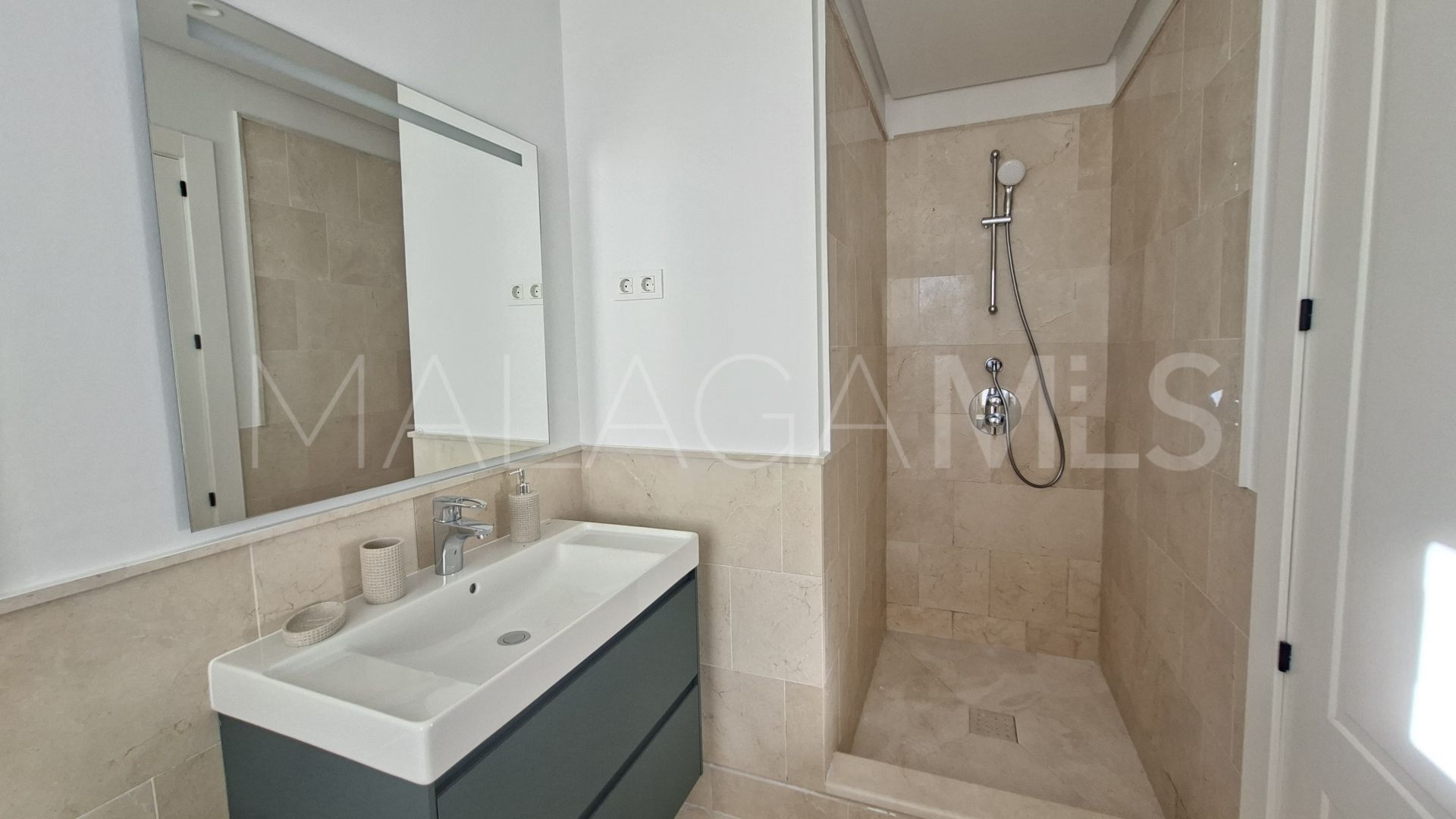 Wohnung for sale in Aloha