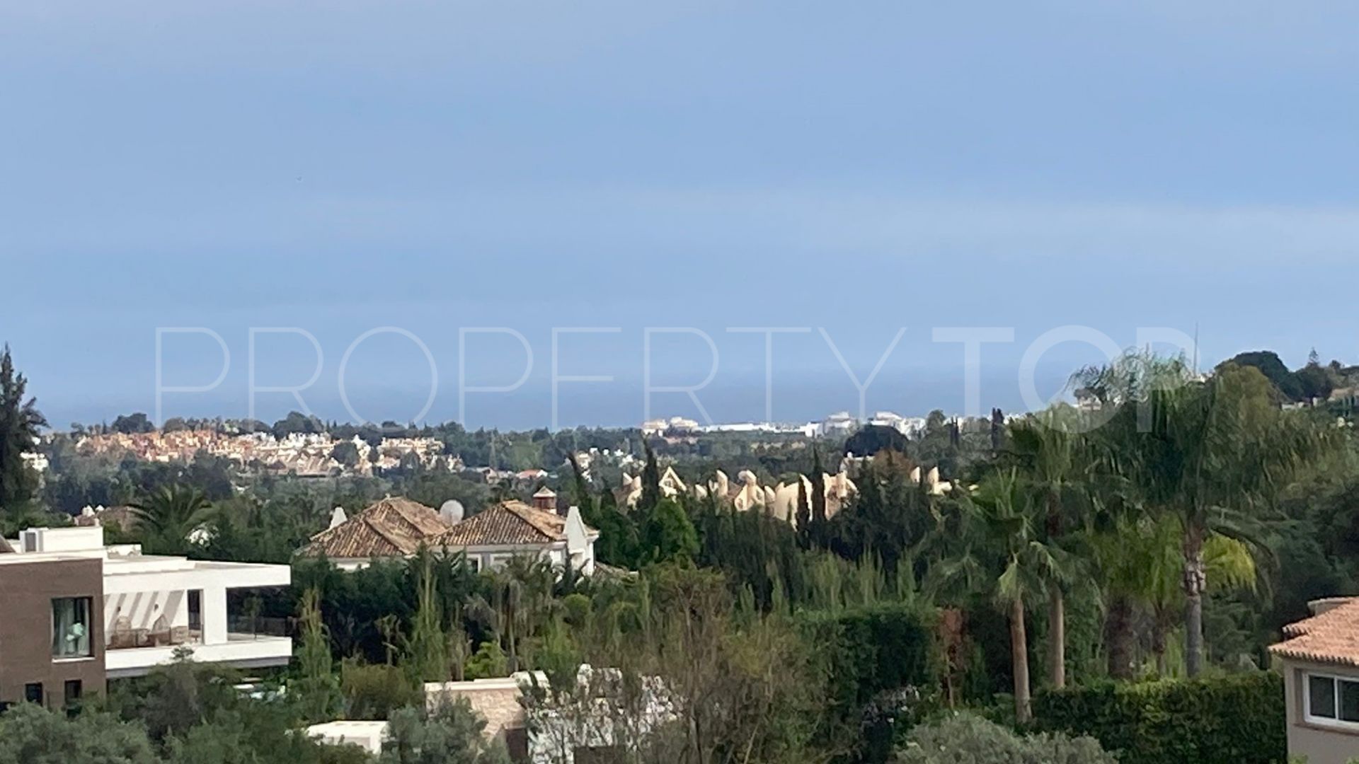 Plot for sale in Nueva Andalucia