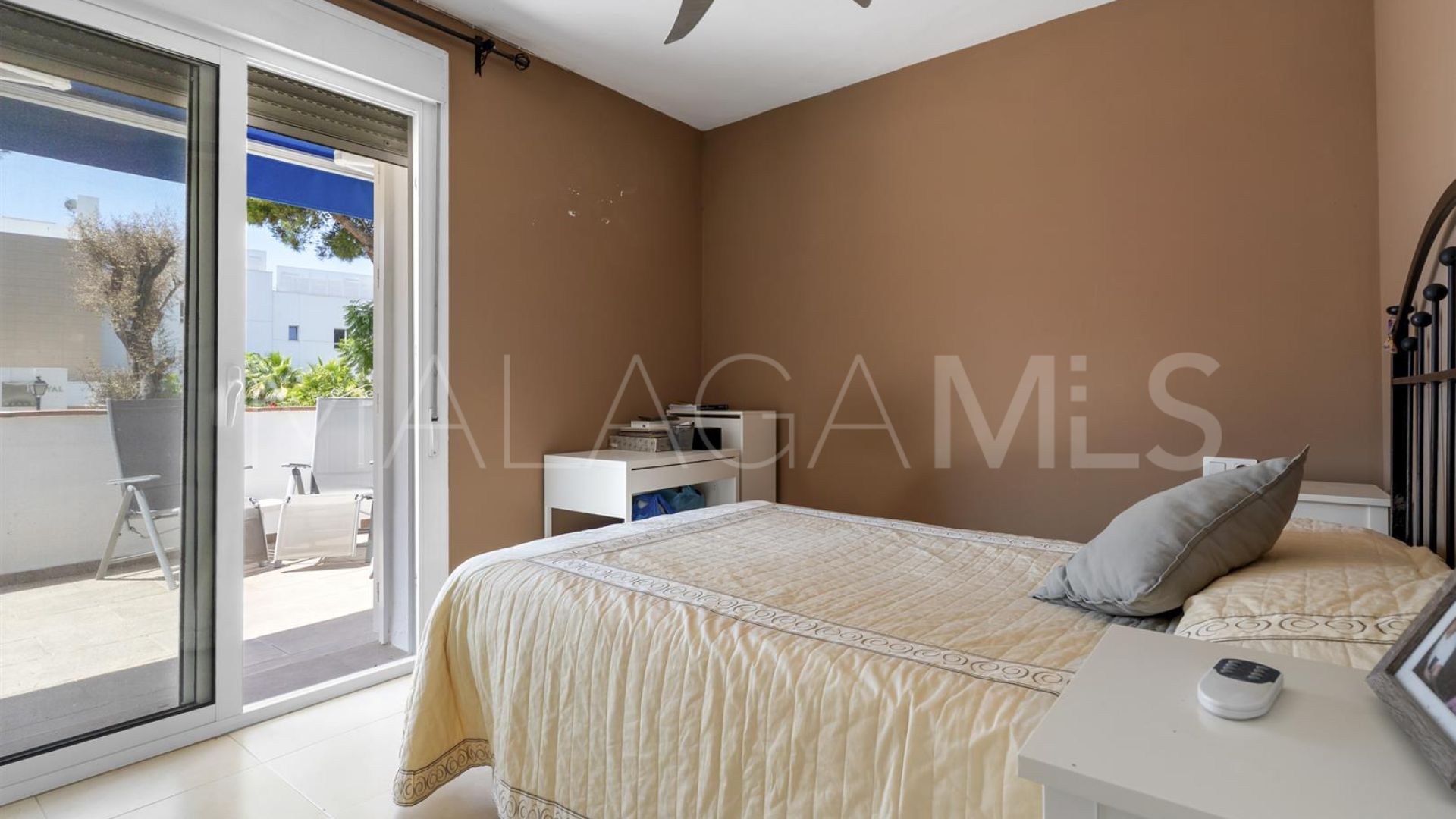 Apartamento planta baja de 3 bedrooms a la venta in Nueva Andalucia