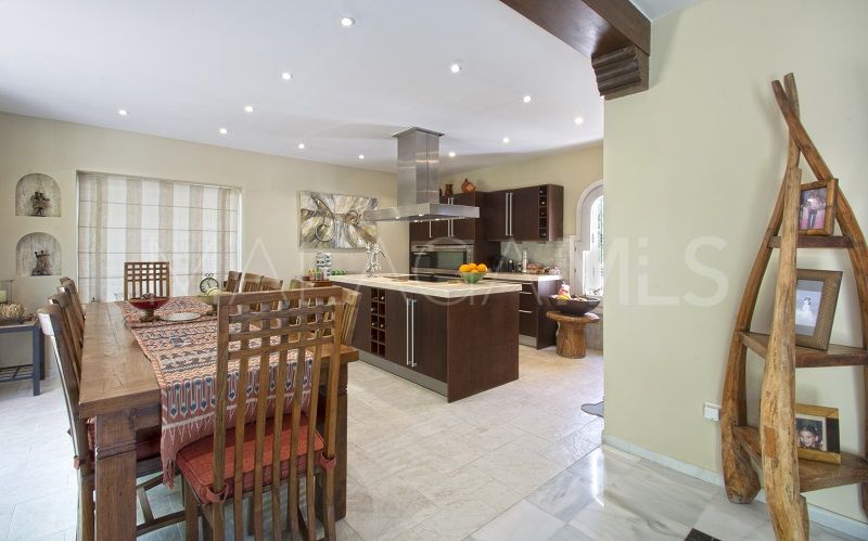 Villa for sale in Aloha