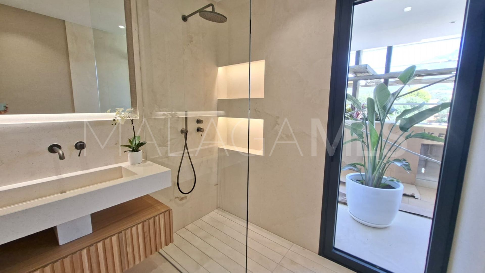 Wohnung for sale in Aloha