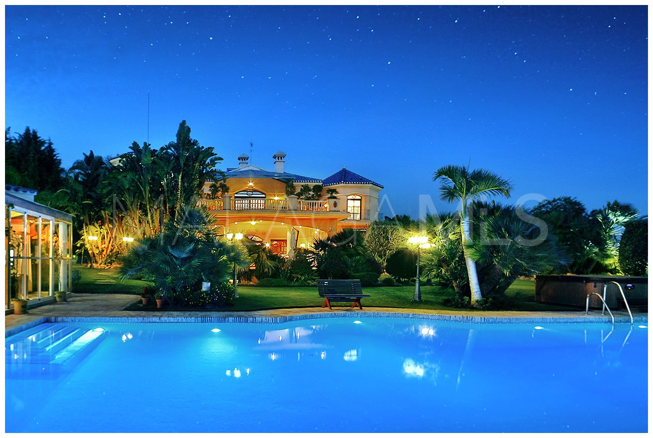 Herrgård for sale in Nueva Andalucia