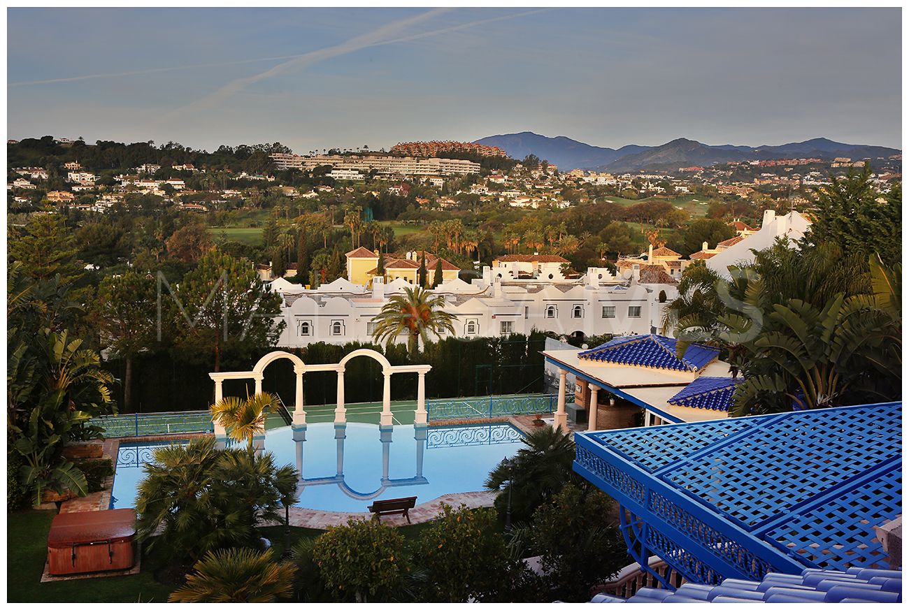 Herrgård for sale in Nueva Andalucia